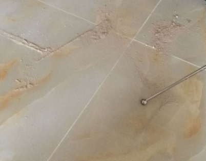 驻马店市瓷砖空鼓维修公司分享粘合剂选择不当在瓷砖铺贴过程中可能导致以下问题